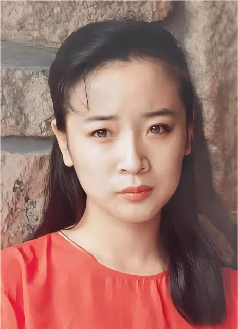 陳小藝：從「熒幕女神」到「不忠誠慣犯」，25年婚姻是放縱還是成全