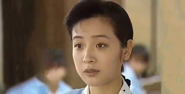 陳小藝：從「熒幕女神」到「不忠誠慣犯」，25年婚姻是放縱還是成全