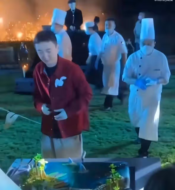 王思聰將萬元衣服穿成地攤貨，總換女朋友是因為沒心動過很可憐