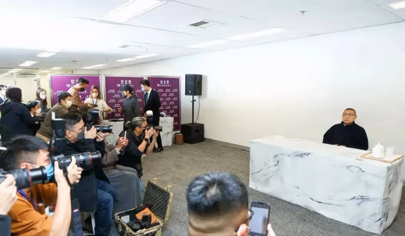劉鑾雄：開記者會稱早已不喜歡李嘉欣和呂麗君，網友說他小題大做