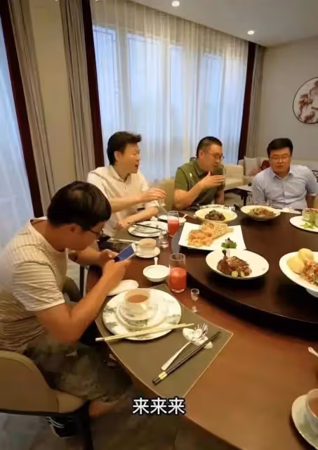 李彬：大病後主動給人敬酒被無視很尷尬，郭德綱心想你也有今天