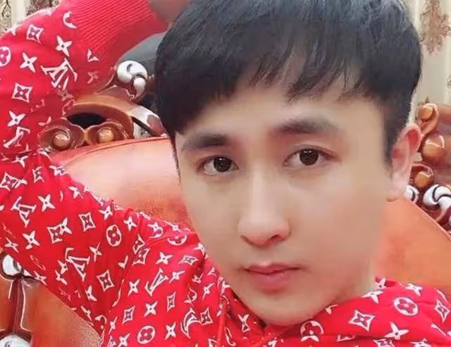 散打哥：轉戰抖音賣貨人氣低迷沒賣出多少，一小時草草下播很尷尬