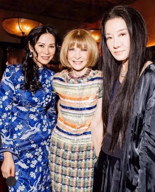 王薇薇聖誕節瘦骨嶙峋毫無美感，側面看像17正面看像70欣賞不了