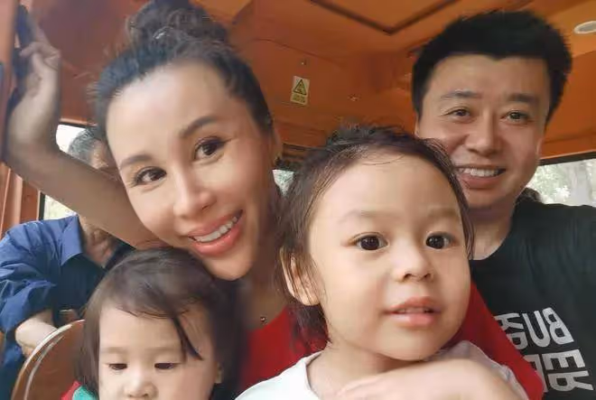 馬琳前妻張寧益近況：定居美國當全職太太欲拼三胎，二婚才選對人
