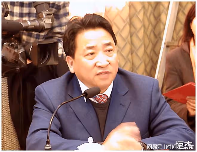「道貌岸然」的姜昆，也走到了今天