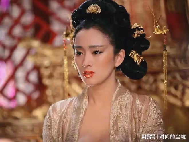 OMG｜第二位00後謀女郎，真沒想到是她