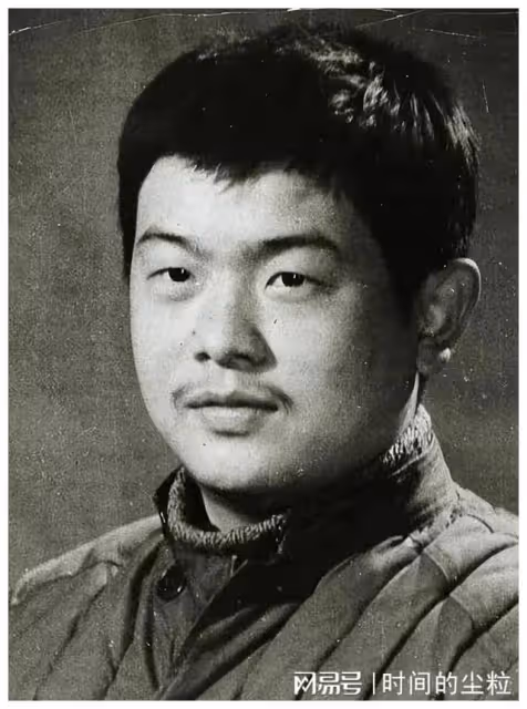 2005年,笑星傅彪離世,葛優承諾為其養兒子,17年過去他是否守諾