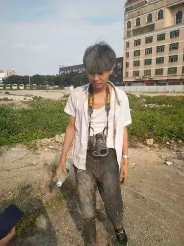 許華升:公司被曝瀕臨倒閉,廣西第一網紅的位置不保,內心很焦慮