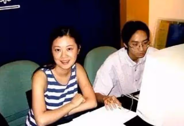 姜豐曬與老公孩子聚餐照遭嘲諷:總是那麼高調,實際沒人關心你