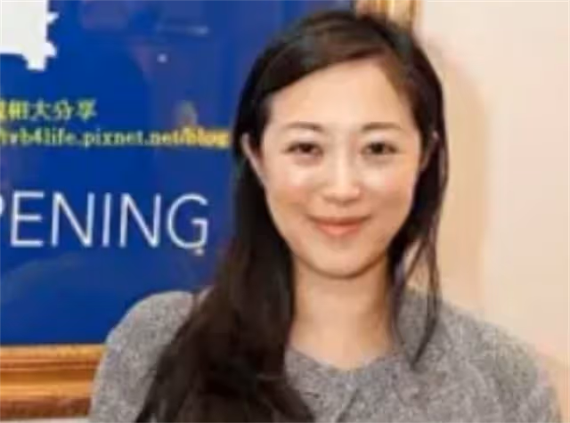贏了弟弟接手百億家產，卻為嫁小十幾歲男友，40歲還冒險連生兩子