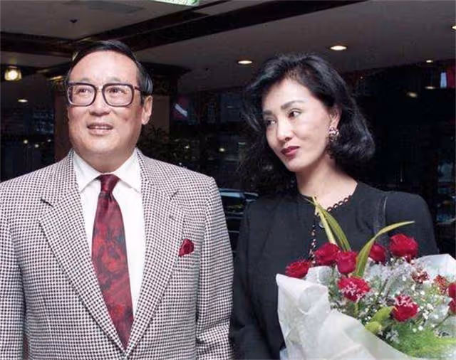 贏了弟弟接手百億家產,卻為嫁小十幾歲男友,40歲還冒險連生兩子