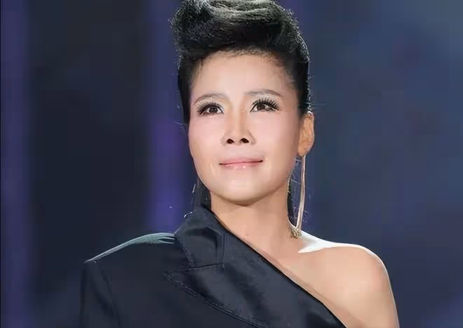 年輕時出國享受，晚年回國養老，這5位明星的如意算盤打得真好
