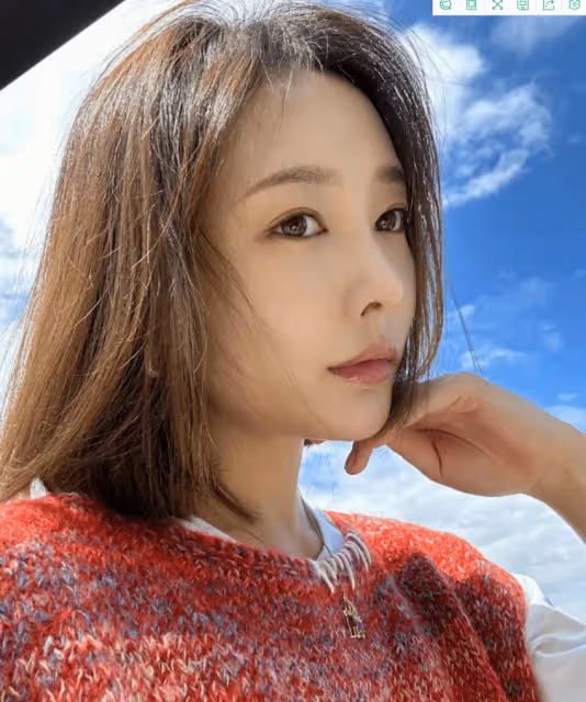 李純馬頔疑似戀情曝光！兩人在機場嬉戲打鬧，一同回家被疑同居