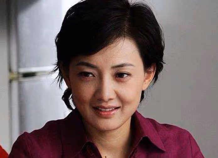 曾8登舞台,被稱為「國民媳婦」的牛莉,這些年消失去哪兒了?