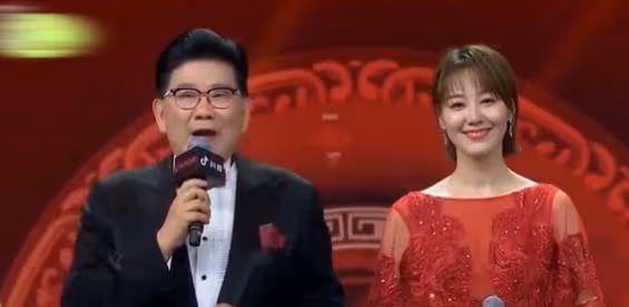 她是李詠指定女搭檔,因緋聞纏身被開除,沉寂5年終於回歸