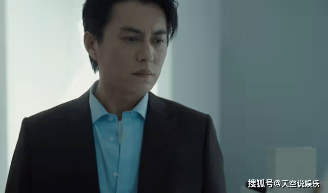 《縱有疾風起》踩著男友上位,再以身相許,爍冰一開始就選錯了婚紗