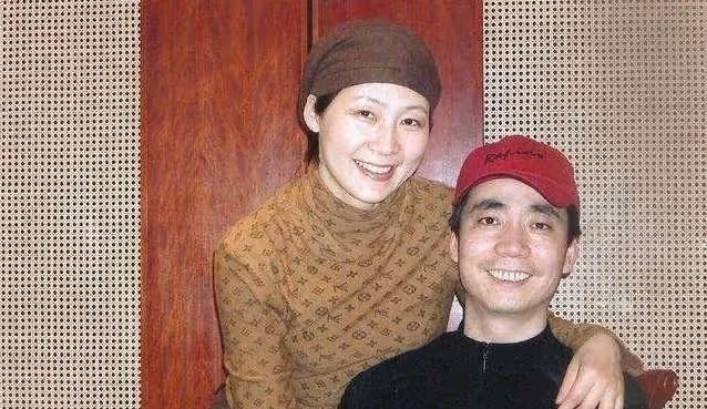 他是國家一級演員,娶大6歲離異女強人為妻,如今57歲生活很幸福
