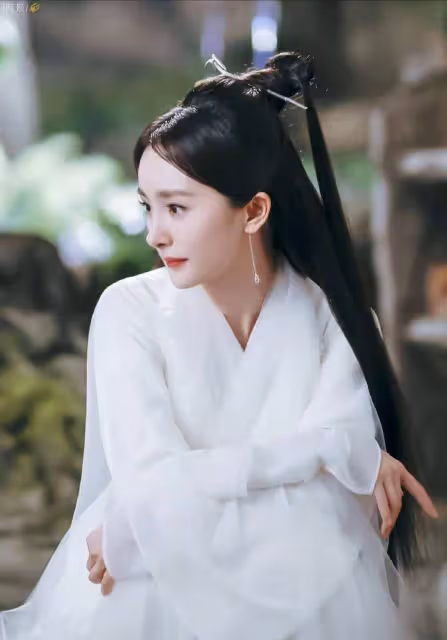 影視劇中漂亮姐姐的微笑，劉詩詩恬靜，楊冪明媚張揚，今夏可愛