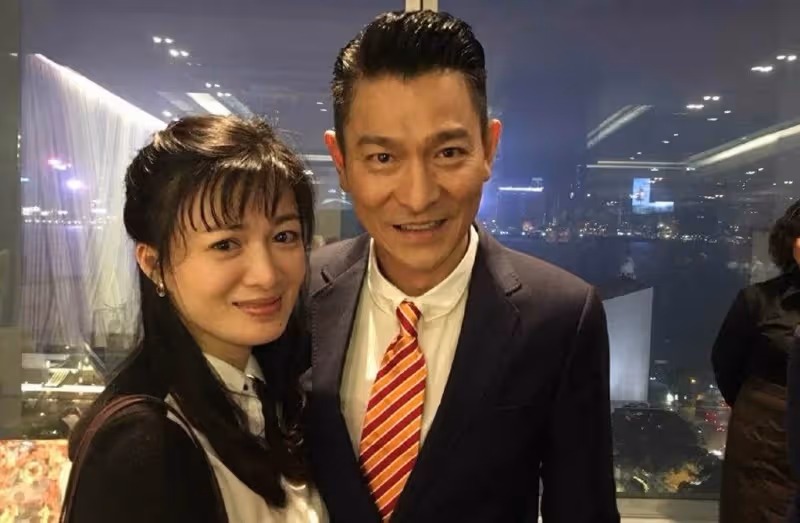 劉德華曾最恨她！玉女紅星「破產失婚住低收入屋」獨養2女　再嫁32億富商「凍齡如少女近照曝」