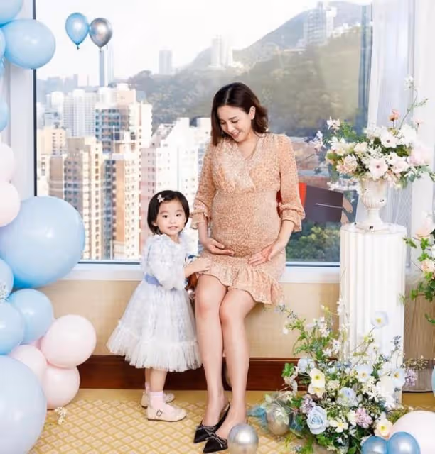 恭喜！香港人氣女星宣布二胎懷子，自曝孕吐嚴重皮膚變差