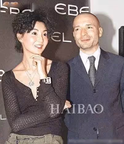 和梁朝偉情纏20年!一代女神「嫁外國人3年就離婚」 如今58歲「暴瘦住貧民區」與狗狗相伴