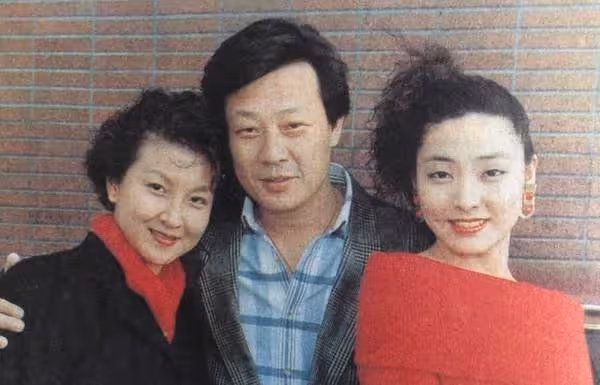 一妻一妾住樓上樓下,兩人共處36年都在隱忍,68歲寇世勛仍奔波賺錢,哀嘆:來世不再娶倆老婆