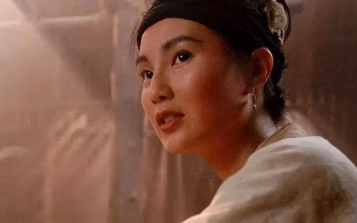 息影18年！58歲張曼玉「近況曝光」　身形乾瘦住貧民區「不婚無子」直言：每天過得很快樂
