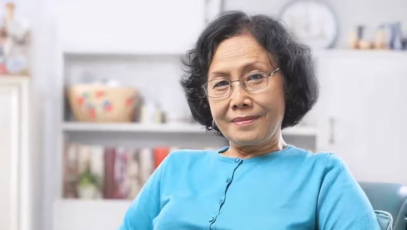 不想麻煩子女！65歲阿姨「再婚找依靠」　3個月後「深夜逃離」老伴家：一切都是騙局