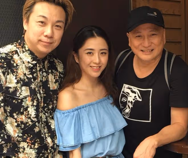 湯鎮宗倆女兒罕同框！長相相似美貌出眾，長女將嫁馬國明心情好
