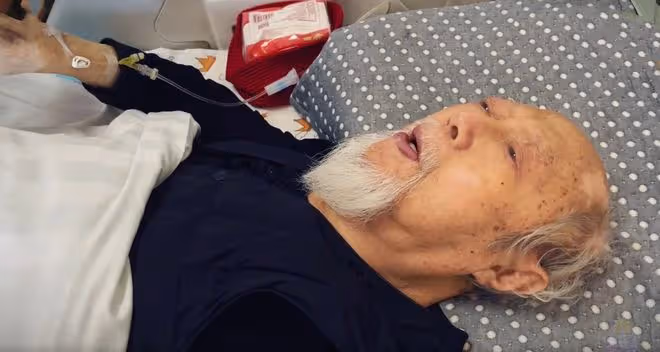 《大花轎》演唱者火風透露母親去世，插管搶救數天卻沒躲過這一劫