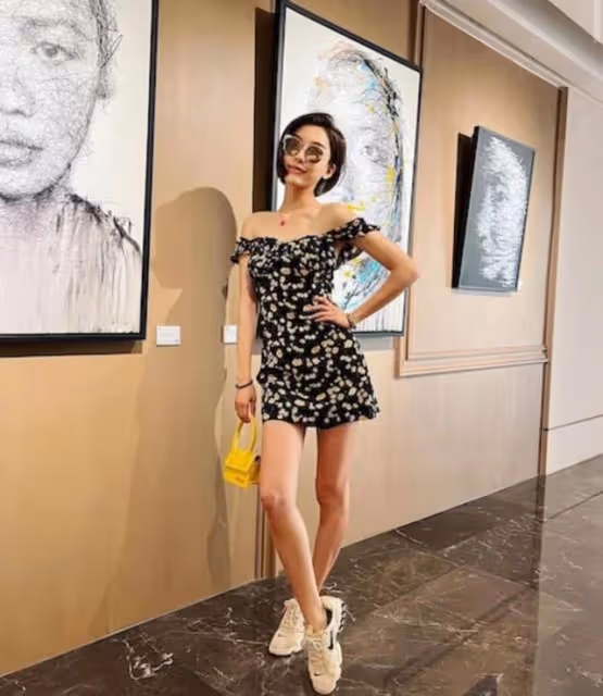 身材惹火！賭王三房兒子前妻罕曬性感，閃嫁豪門2年抱倆最終離婚