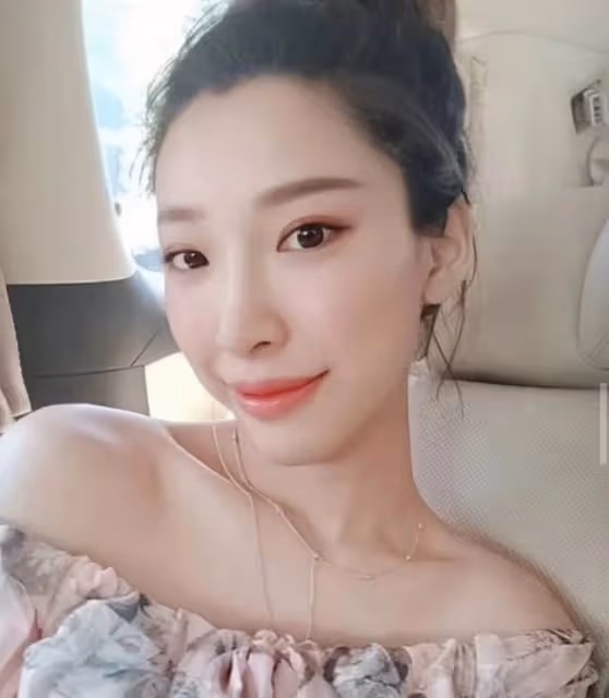 身材惹火！賭王三房兒子前妻罕曬性感，閃嫁豪門2年抱倆最終離婚