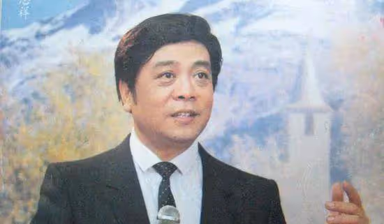 趙忠祥字畫從幾十萬跌到幾百塊，老書法家發話：他就不應該寫字賣