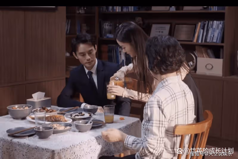《向風而行》看懂程霄的分寸感,才懂李語珩為何被罵白蓮花