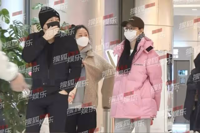 24小時內:娛樂圈1人被家暴,2對情侶熱戀,1人去世,悲喜各不同
