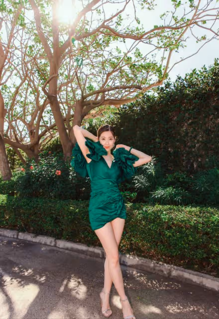 TVB火辣人妻自曝還有大量性感照未分享,近年來頒獎典禮造型驚艷
