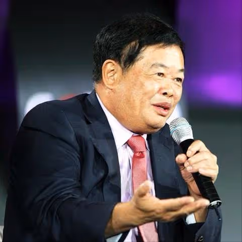 曹德旺:我在中國掙了1000萬,要交給國家680萬,拿到手才320萬