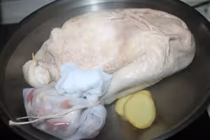 秋冬滋補硬菜【豬肚煲雞】