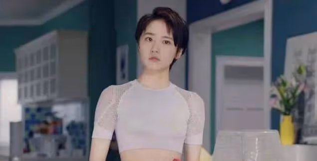 原創諸葛大力坐地鐵被偷拍，失去了十級美顏，還是你女神嗎？