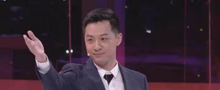 視主持人舒冬老婆曝光，原來是彼此熟悉的她，難怪如此低調