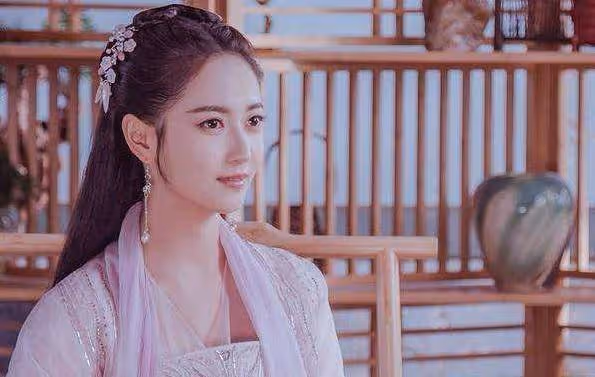 李沁古裝仙子的地位，要被陳鈺琪上位取代了嗎？你更看好誰？