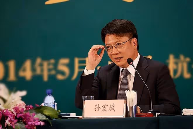 許家印：孫宏斌成難兄難弟，一個身家蒸發2600億，一個蒸發525億