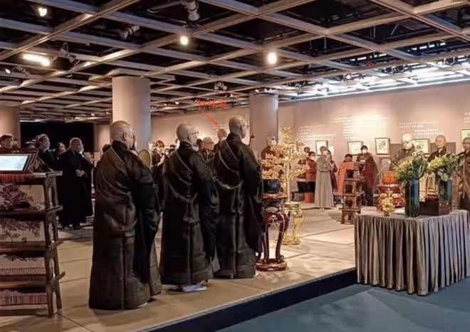 港星林偉亮近照曝光，出家13年樣貌變祥和，曾與周海媚鬧緋聞