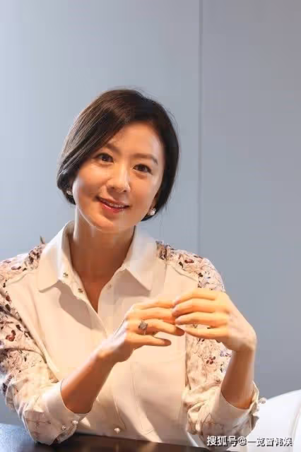 韓國多位50代女星齊回歸 金喜愛李英愛出演新劇 中年仍能全面開花
