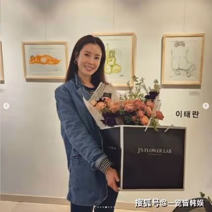 李泰蘭現身畫展美麗動人 嫁富豪被寵成公主 結婚多年未育引質疑