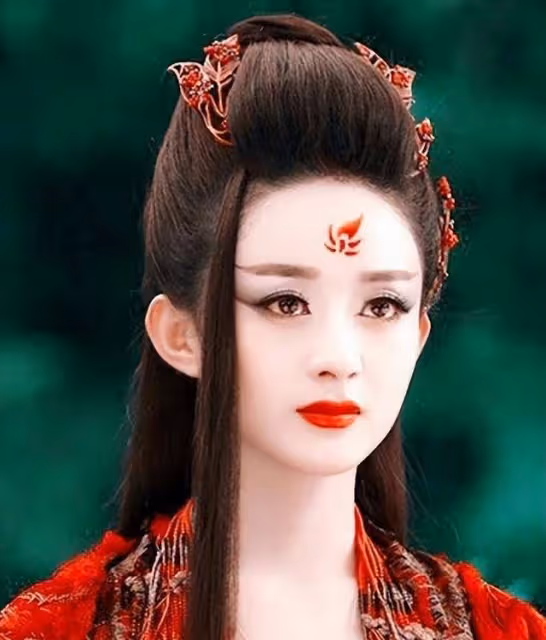 甩開楊冪脫穎而出，趙麗穎靠實力轉型，離婚後穩坐85花首把交椅