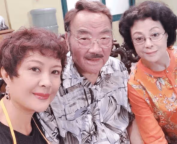 老戲骨演員盧海潮因病去世！女星虎艷芬發文證實噩耗，享年76歲