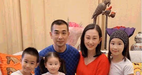 她嫁給了梅艷芳最愛的男人，8年連生3胎，40歲已成這樣
