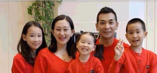 她嫁給了梅艷芳最愛的男人，8年連生3胎，40歲已成這樣