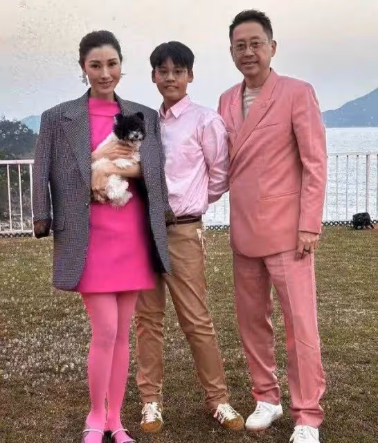 李嘉欣暗戳戳應戰劉鑾雄，稱絕育可以使狗安靜，內涵意味滿滿